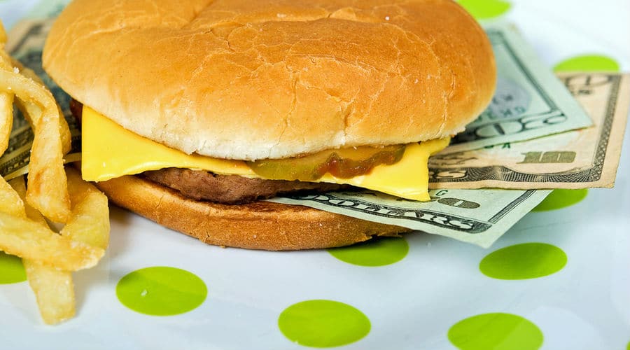 Los trucos de la comida rápida para que gastes más